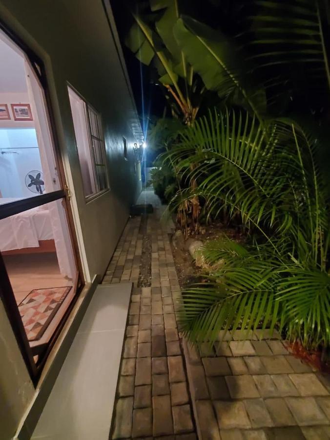 Centrally Located Room - 5 Port Antonio Exterior photo