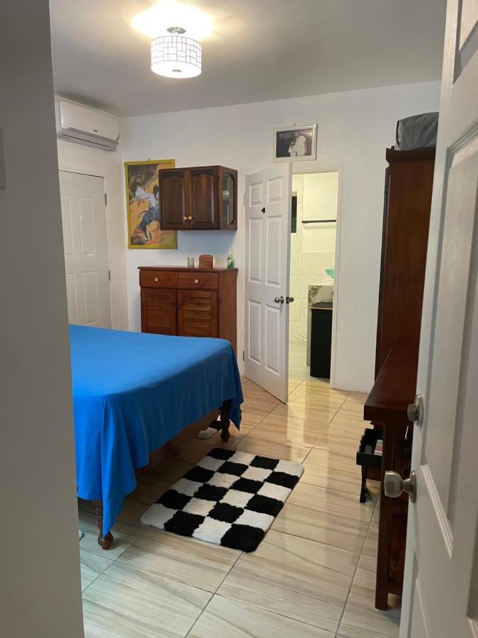 Centrally Located Room - 5 Port Antonio Exterior photo